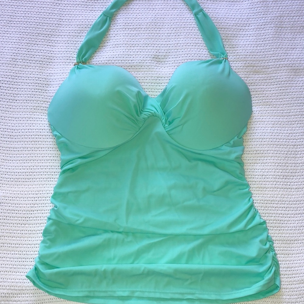 Victoria’s Secret Tankini top with 36DD bra built in